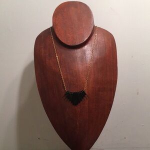 Elegant Black and Gold Necklace